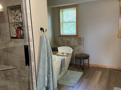 Soaking Tub And Walk In Shower